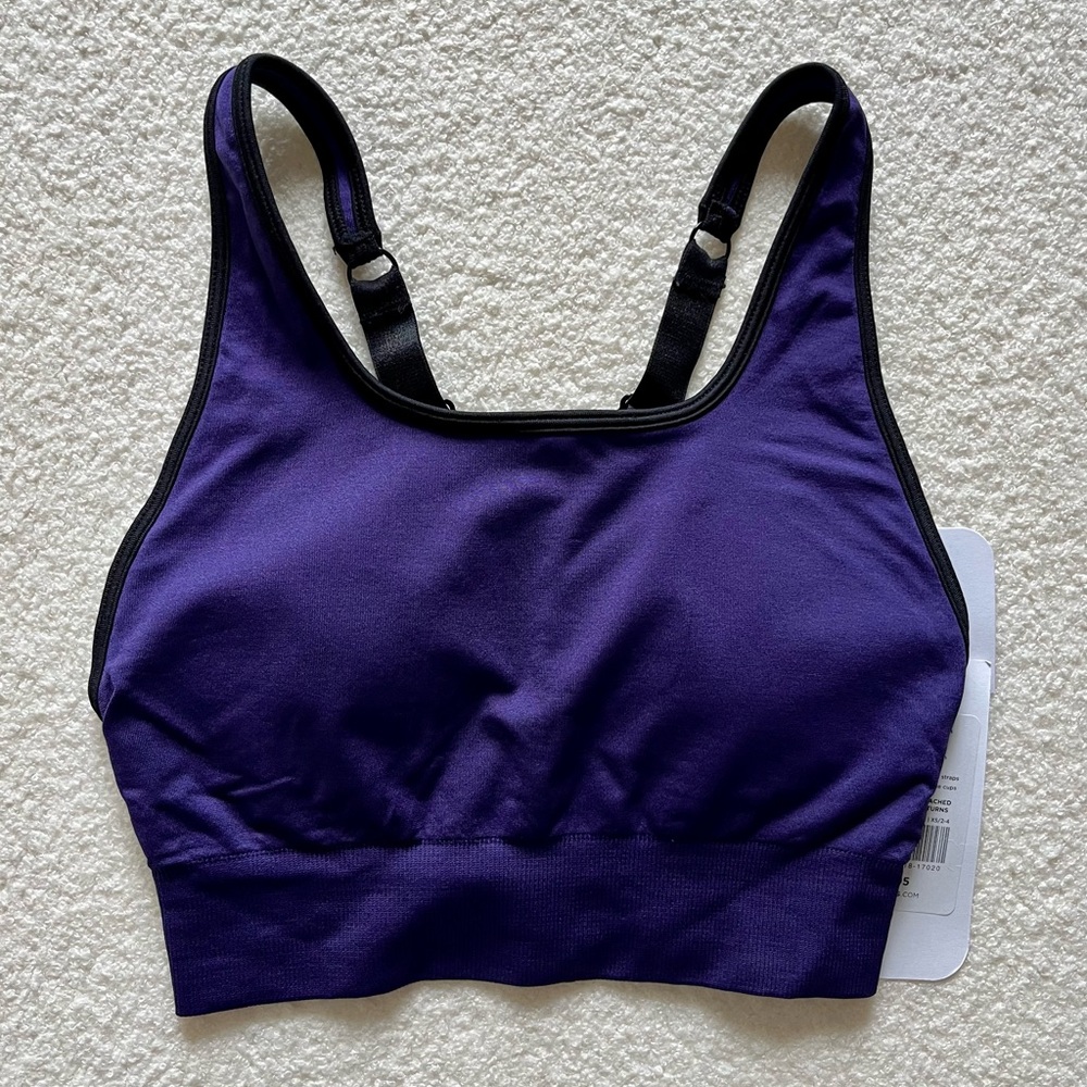 NWT - Fabletics Eliza Seamless Solid Bra, Size XS / 2-4